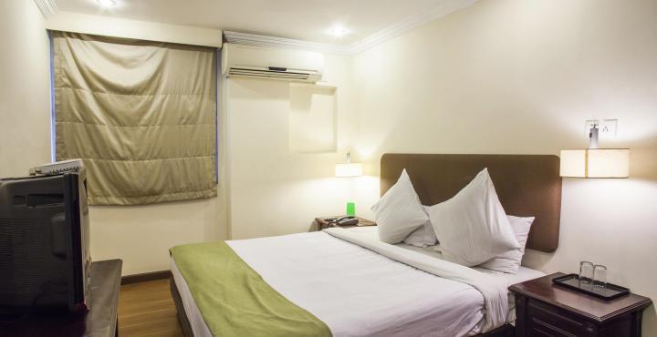 Sandhya Hotel Hyderabad Esterno foto